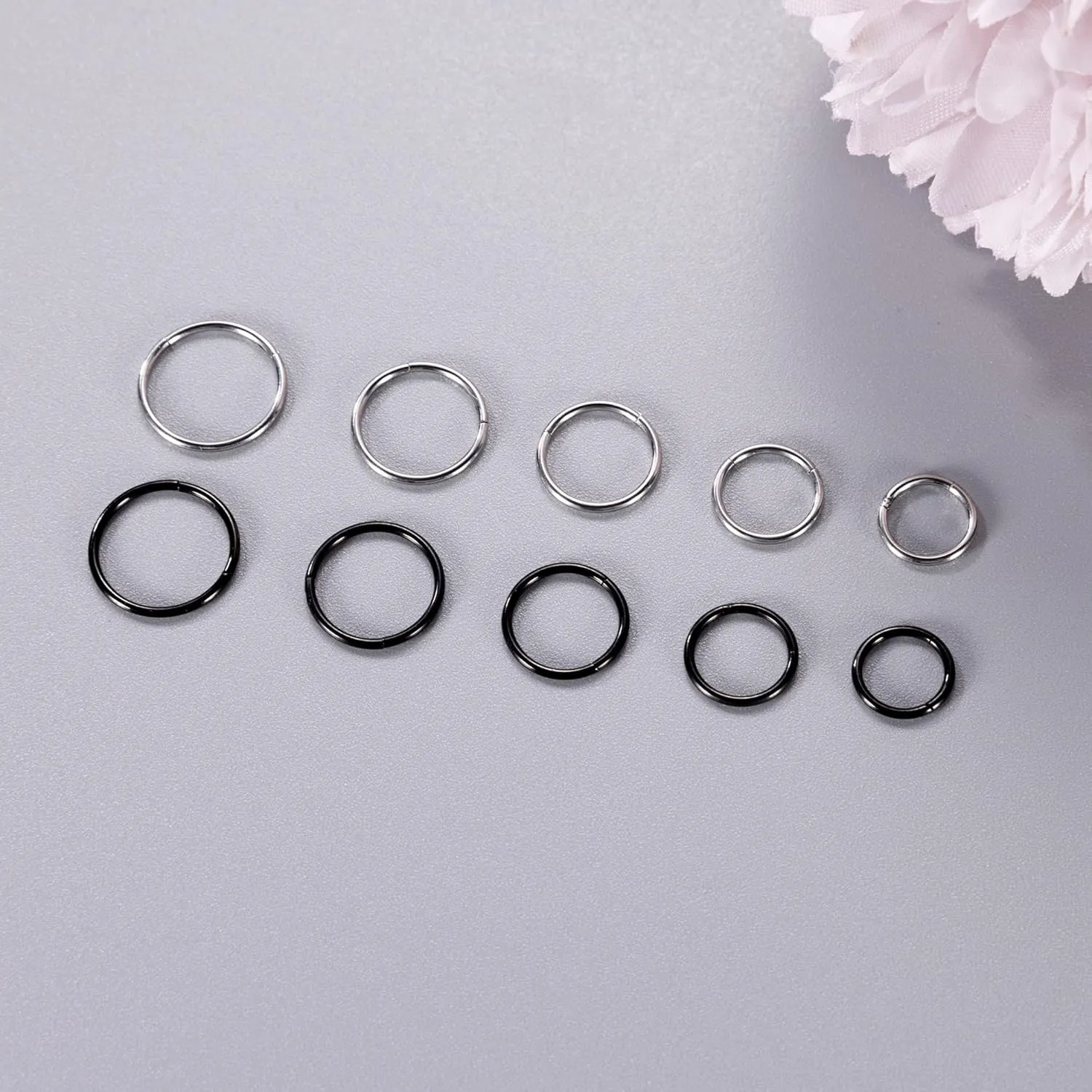 10Pcs 18G 20G Surgical Steel Nose Rings Hoops for Women Men Hinged Seamless Clicker Nose Hoops Cartilage Helix Tragus Daith Sleeper Earrings Hoop Hypoallergenic Nose Piercing 6/7/8/9/10MM