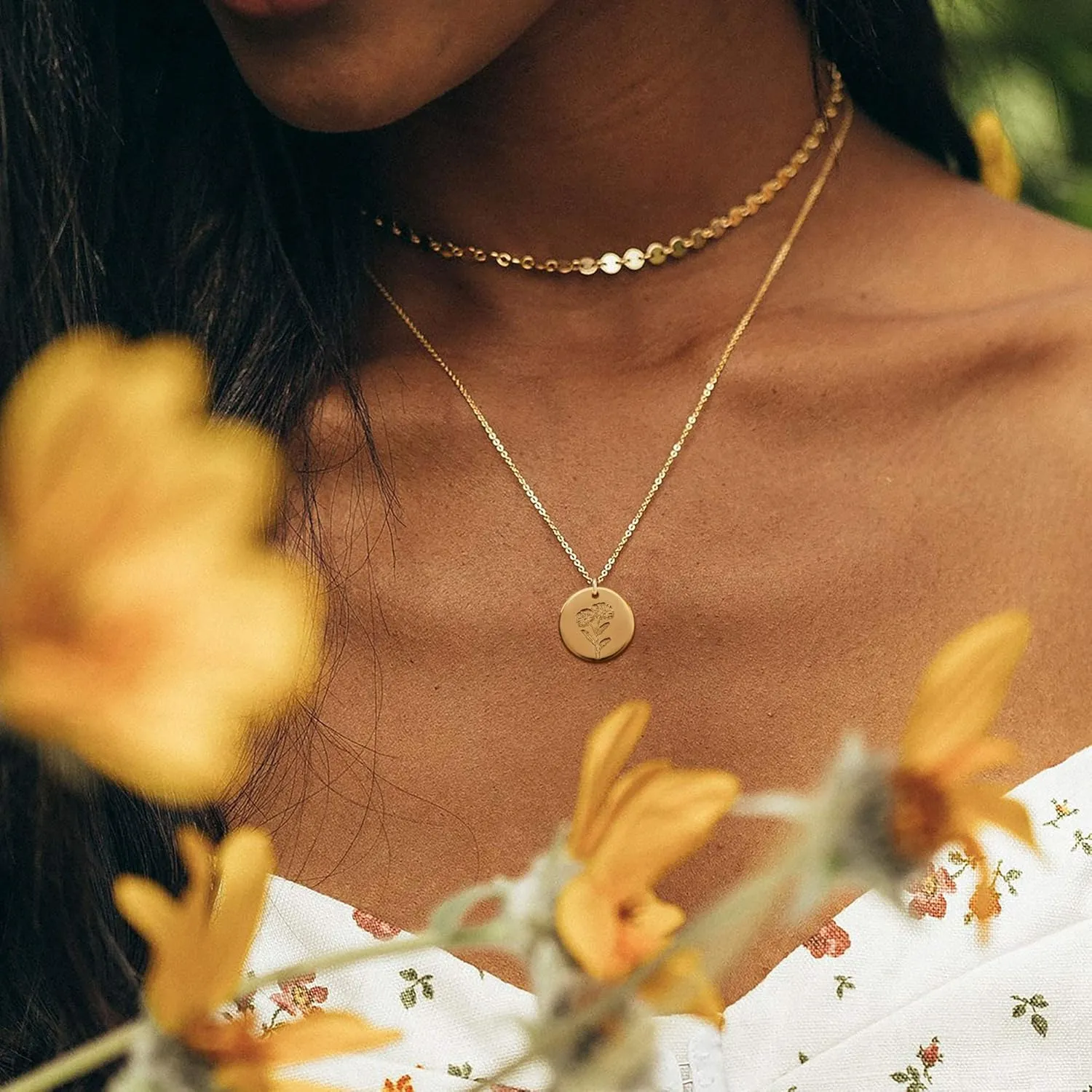 12 Birth Month Flower Pendant Necklace 14K Gold Plated Dainty Simple Month Birth Floral Disc Pendant Engrave Coin Necklace Minimalist Delicate Custom Personalized Jewelry Mom Daughter BFF Gift