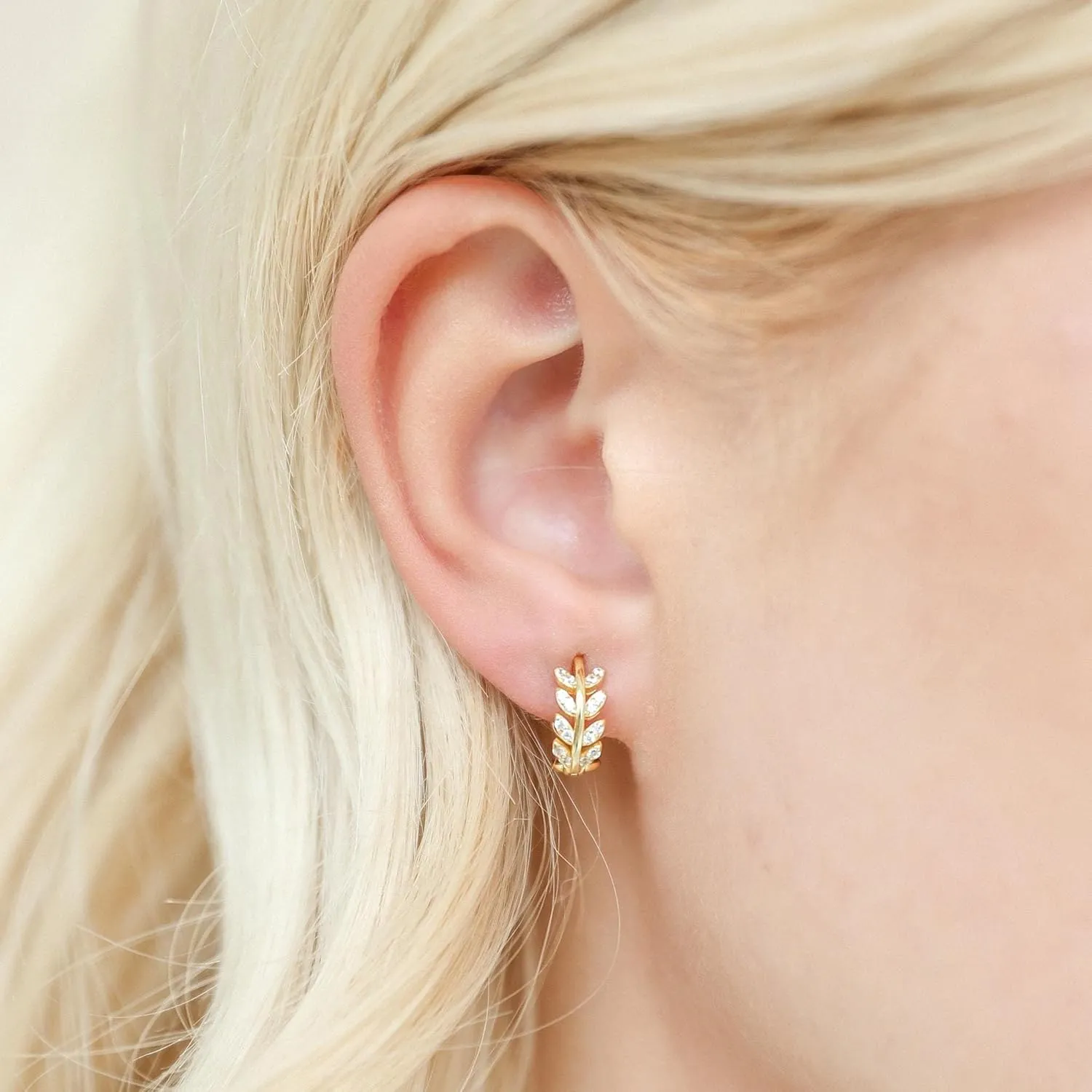 14K Gold Huggie Earrings for Women Silver Huggie Hoop Earrings Cubic Zirconia Huggie Earrings Stud Earrings Lightweight Dainty Hypoallergenic Earrings Jewelry Gifts