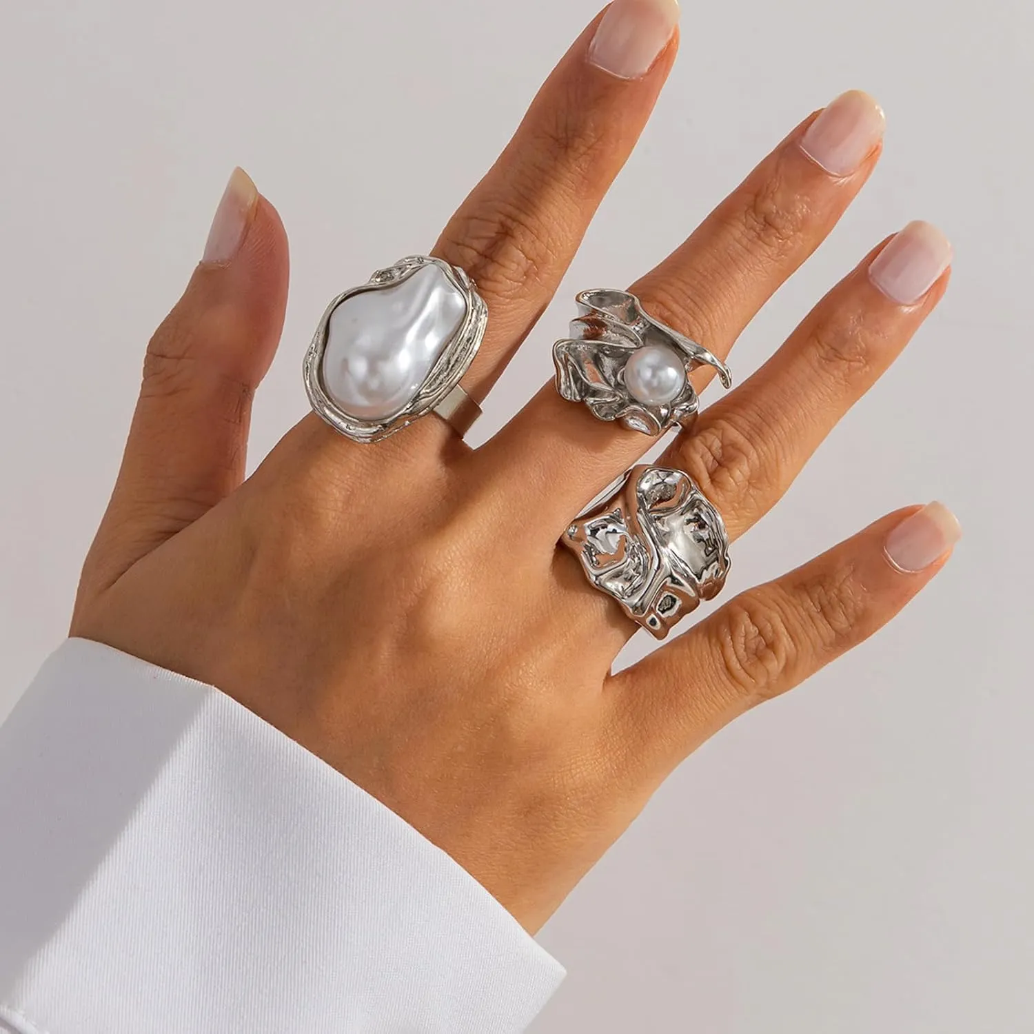 3 PCS Silver Chunky Pearl Rings Set for Women Gold Baroque Pearl Flower Open Ring Adjustable Large Ring Set Statement Knuckle Rings Fashion Jewelry Accessories