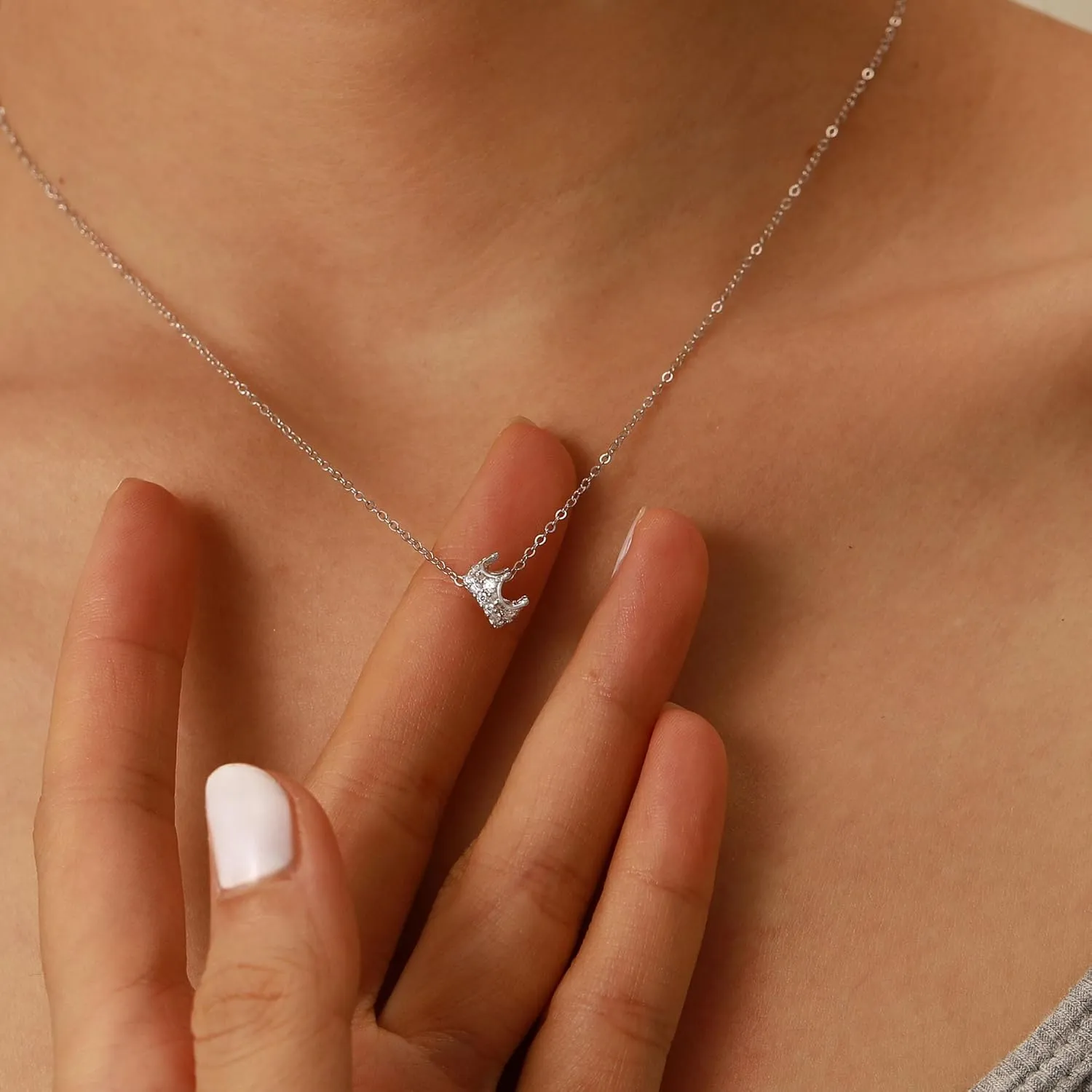 925 Sterling Silver Princess Crown Charm Necklace for Women Round CZ Queen Dainty Pendant Luck Necklace 14K Gold Plated Royal Delicate Crystal Choker Cute to Daughter Mother Wedding Birthday Jewelry