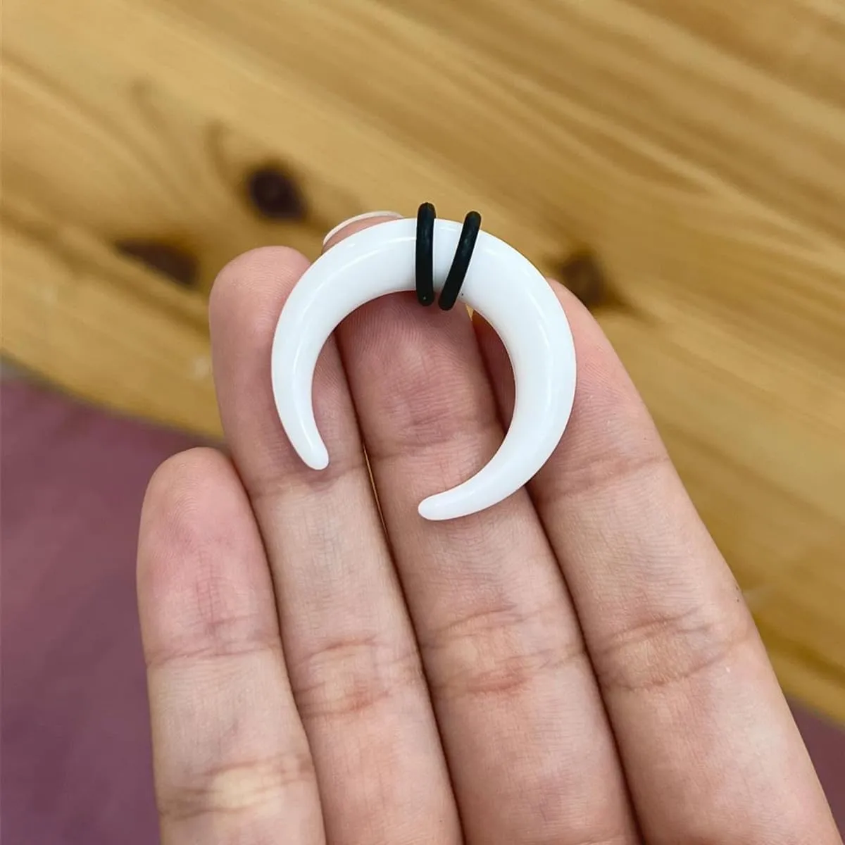 Acrylic White Septum Pincher Tapers 00G 0G 2G 4G 6G 8G 10G 12G 14G Buffalo Horseshoe Stretcher Expander Ear Gauges Nose Piercing