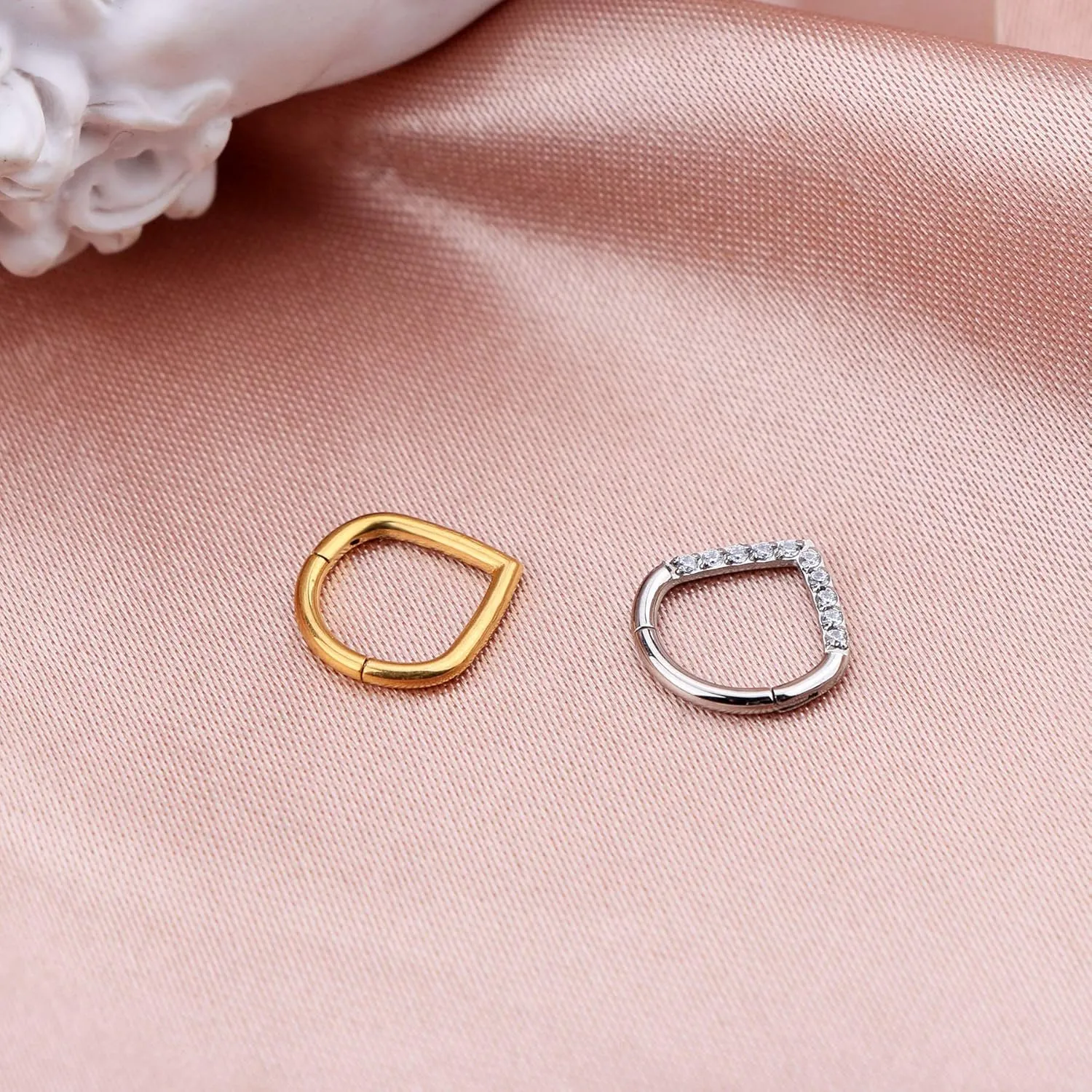 CM Crareesi Mania Teardrop Daith Earrings Hoop Hinged Clicker Rings 16G Helix Cartilage Earrings Hoop 316L Stainless Steel CZ Helix Tragus Daith Septum Clicker Jewelry