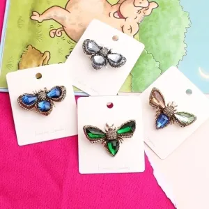 Cute Pastoral Bee Alloy Asymmetrical Rhinestones Women's Brooches