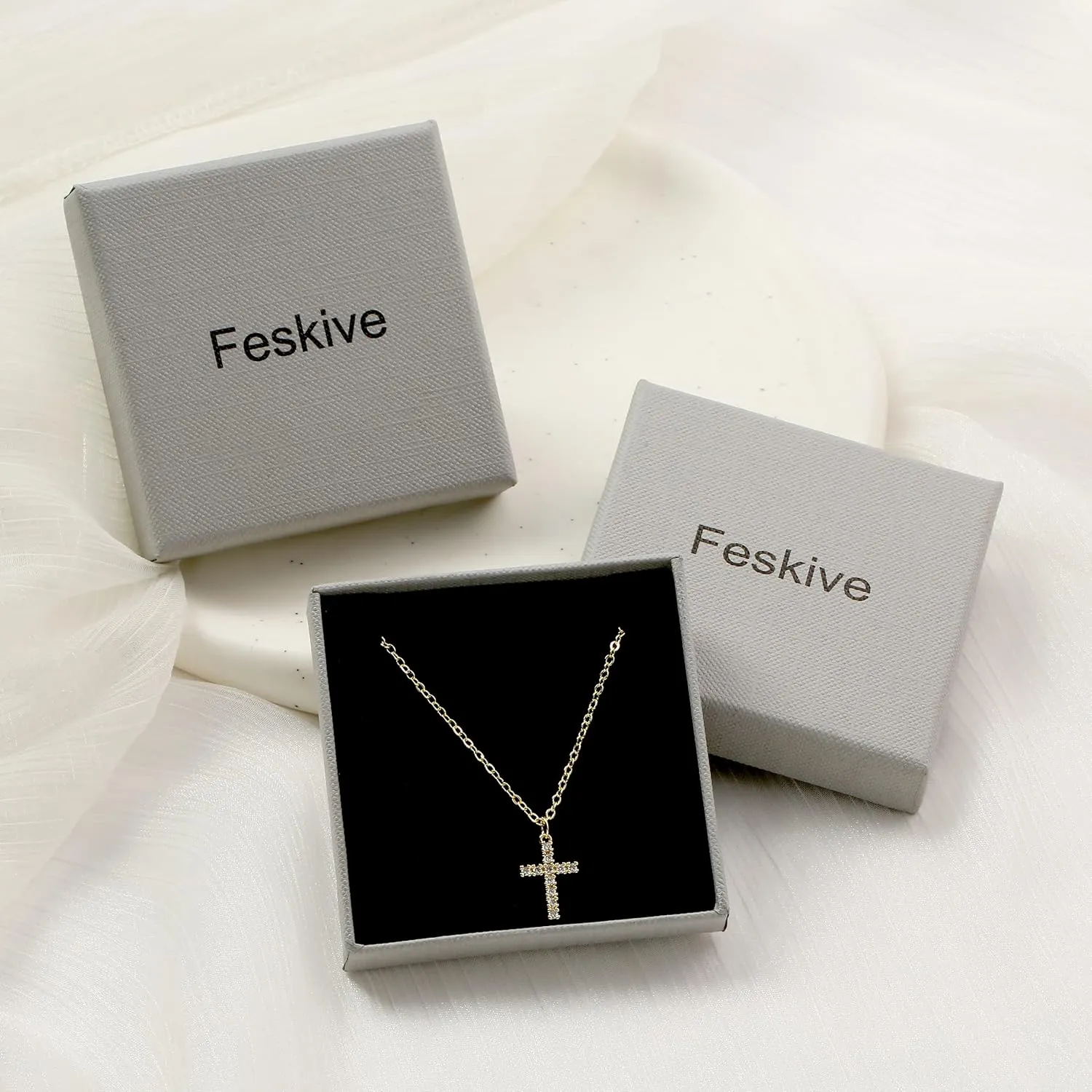 CZ Diamond Necklace for Women Dainty Square Cubic Zirconia Splints Solitaire Pendant Necklace for women 14kGold/Silver Plated Different Width Square CZ Pendant Necklaces Simulated Diamond Bridesmaid Jewelry for Women