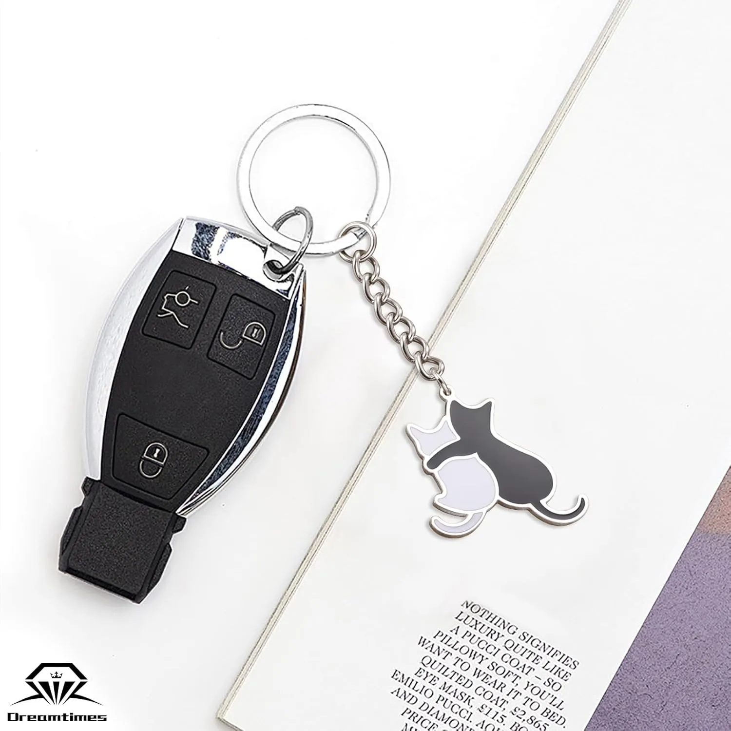 Dreamtimes Cute Cat Keychain Dog keychains for Women Man Cute Bag Car Keyring Stainless Steel Keyring Black Cat Keychain