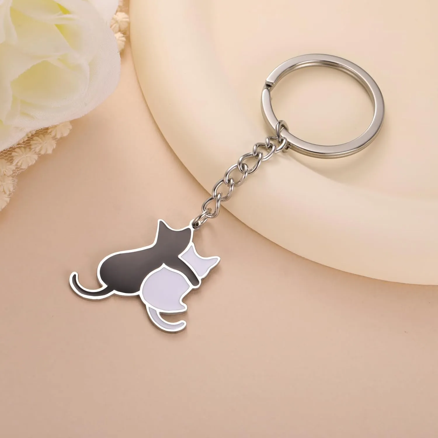 Dreamtimes Cute Cat Keychain Dog keychains for Women Man Cute Bag Car Keyring Stainless Steel Keyring Black Cat Keychain