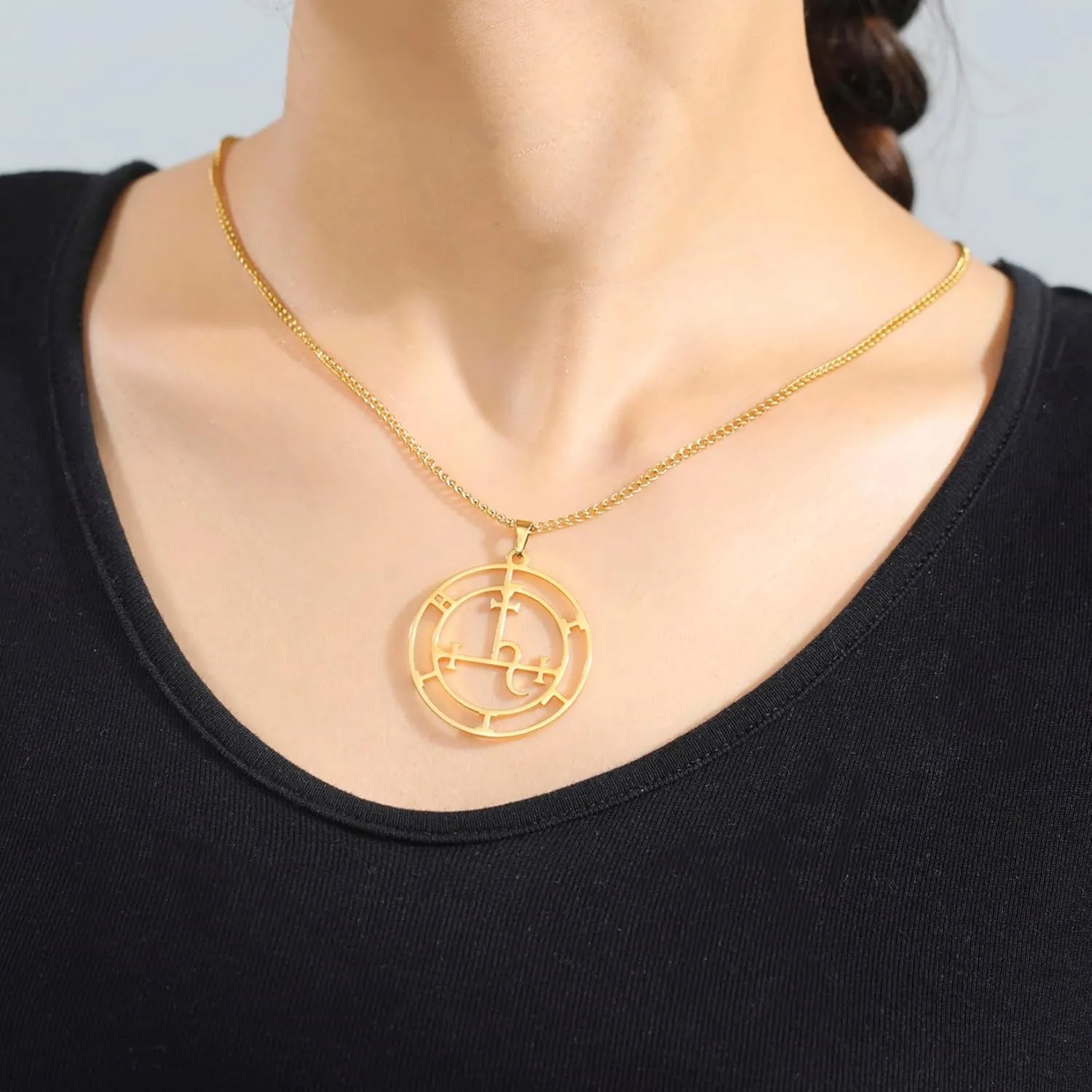 EUEAVAN Sigil of Lilith Necklace for Women Men Hecate Gothic Lilith Goddess Sigil Pendant Lucifer Sign Mythology Pagan Jewelry Gift