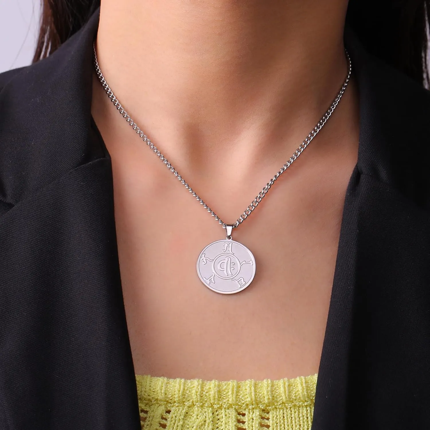 EUEAVAN Tibetan Buddhist Mantra Om Mani Padme Hum Prayer Necklace Om Prayer Pendant Divination Prayer Wheel Patron Saint Amulet Yoga Meditation Religious Jewelry Women Men