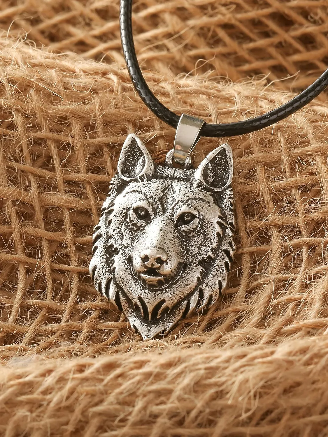 HAQUIL Wolf Necklace, Tribal Wolf Head Pendant, Animal Totem Jewelry Gift for Men and Women