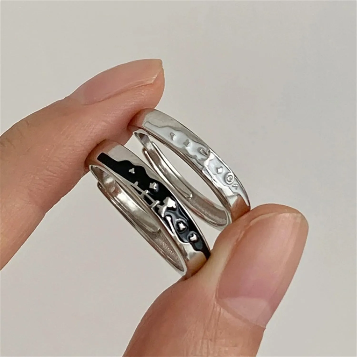Lnnmomn Couples Matching Promise Rings for Women, Men, Her, Him, Best Friend - Set of 2 Adjustable Couples Rings