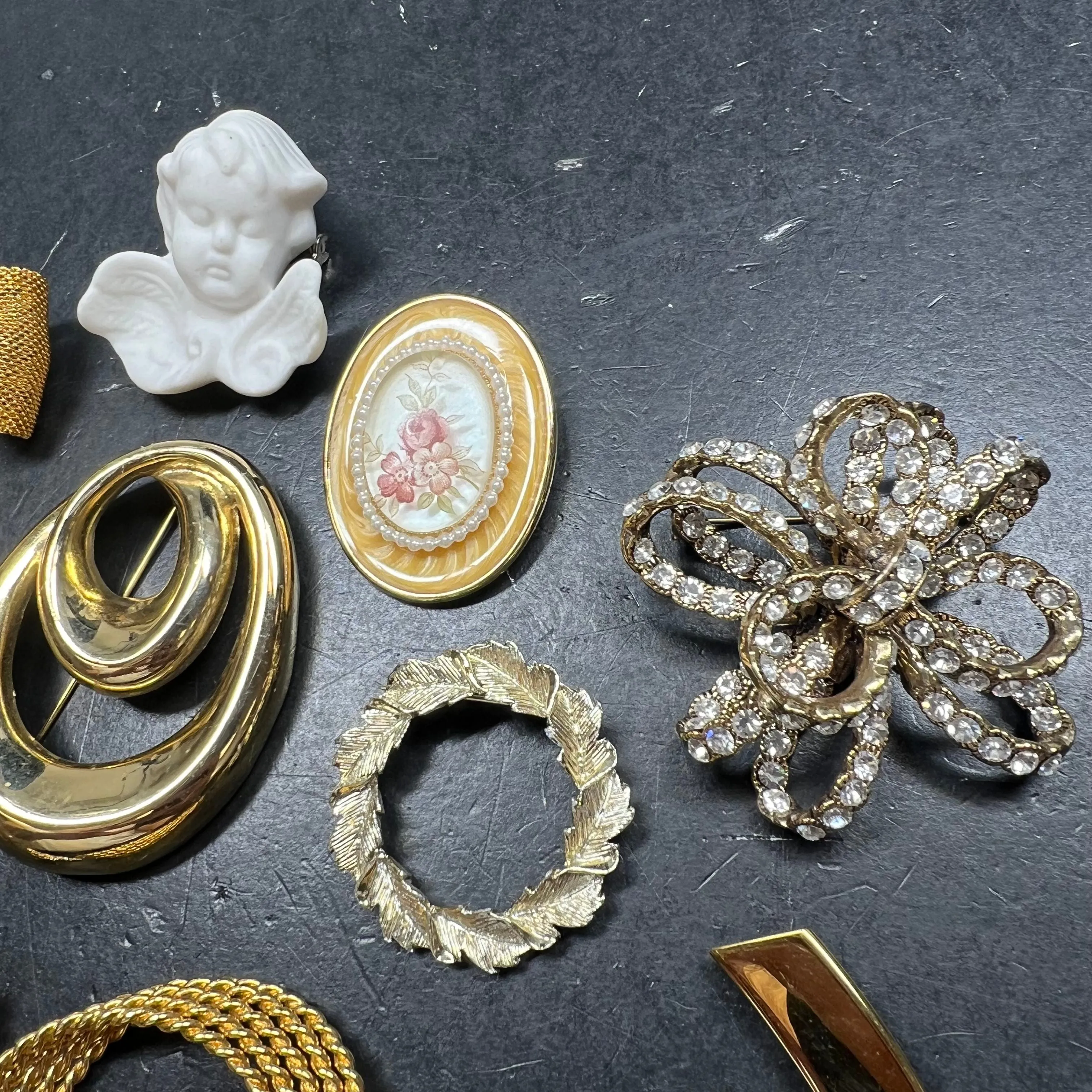 Lot of Gold Tone Brooches Styles Sizes Vary