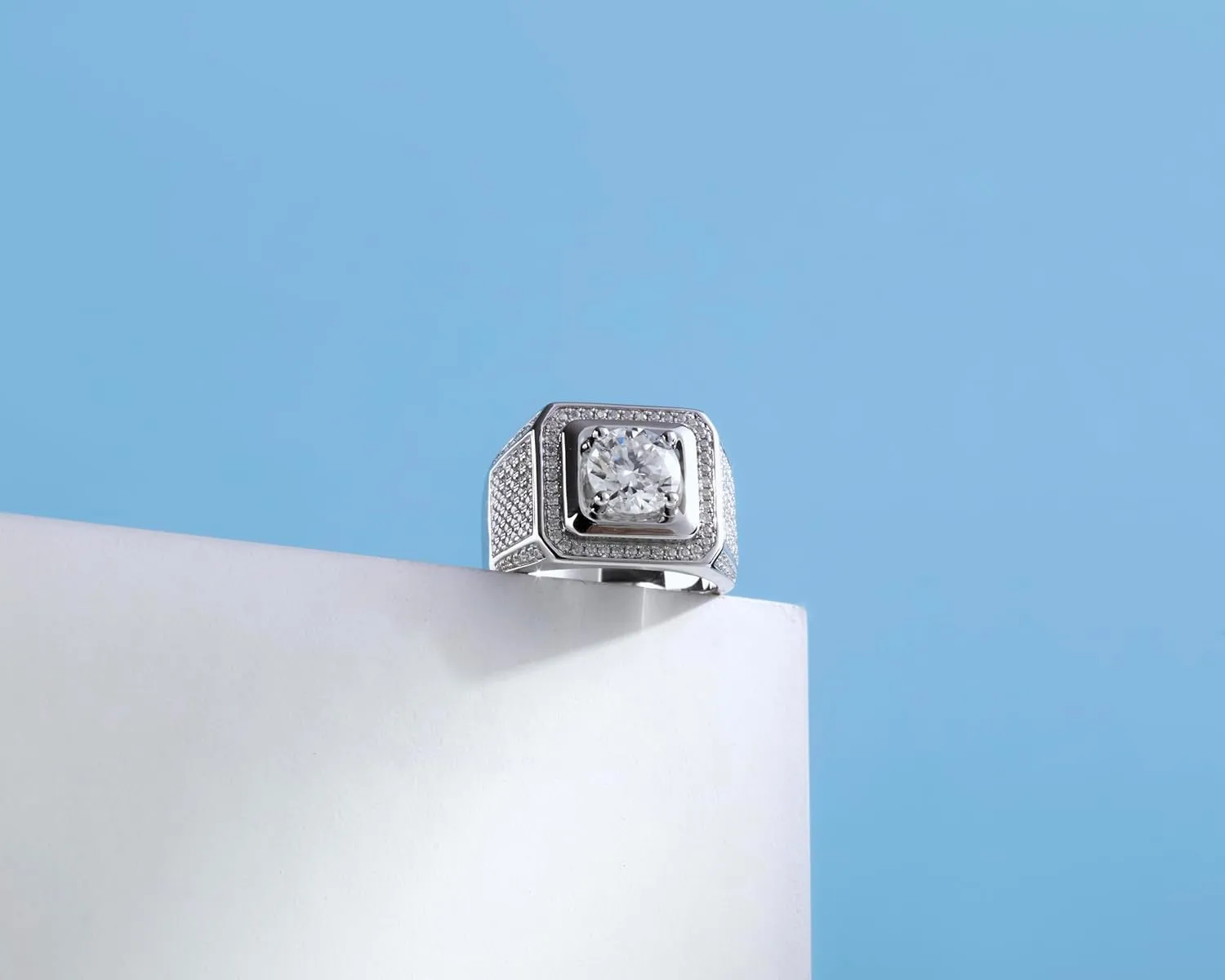 Men Moissanite Ring 2-5 Carats Solitaire Moissanite Wedding Sterling Silver with 18K White Gold Plated D Color VVS1 Clarity Brilliant Round Cut Moissanite Engagement Anniversary Jewelry for Men Size 7-12