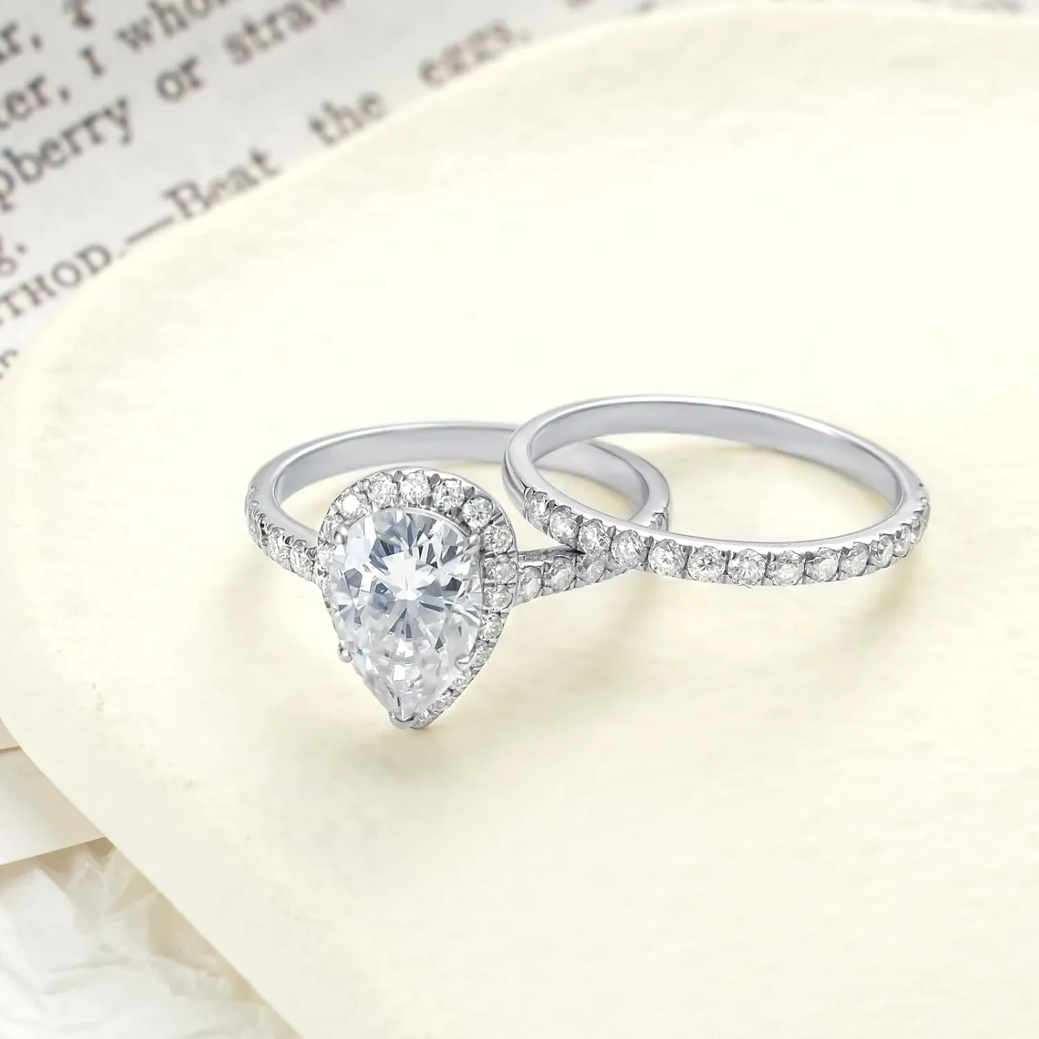Pear Shaped Wedding Ring Set for Women Platinum Plated Silver 2 Carat Center Moissanite Bridal Sets Wedding Ring Teardrop Engagement Ring Set