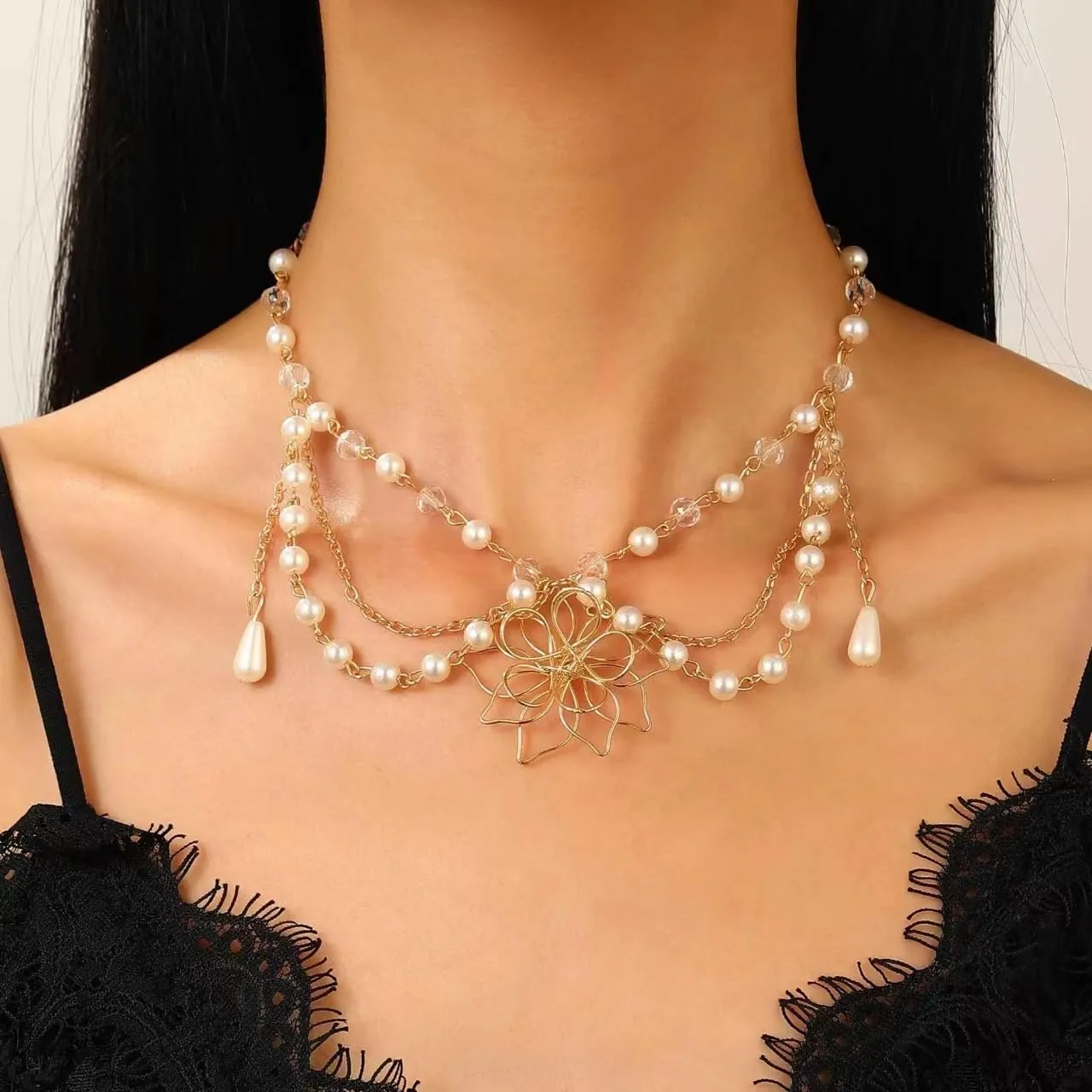 Pearl Cross Necklace for Women Y2K Layered Cross Necklace Gothic Pearl Cross Choker Necklace Cross Vintage Pearl Necklace Bride Wedding Prom Accessories Jewelry
