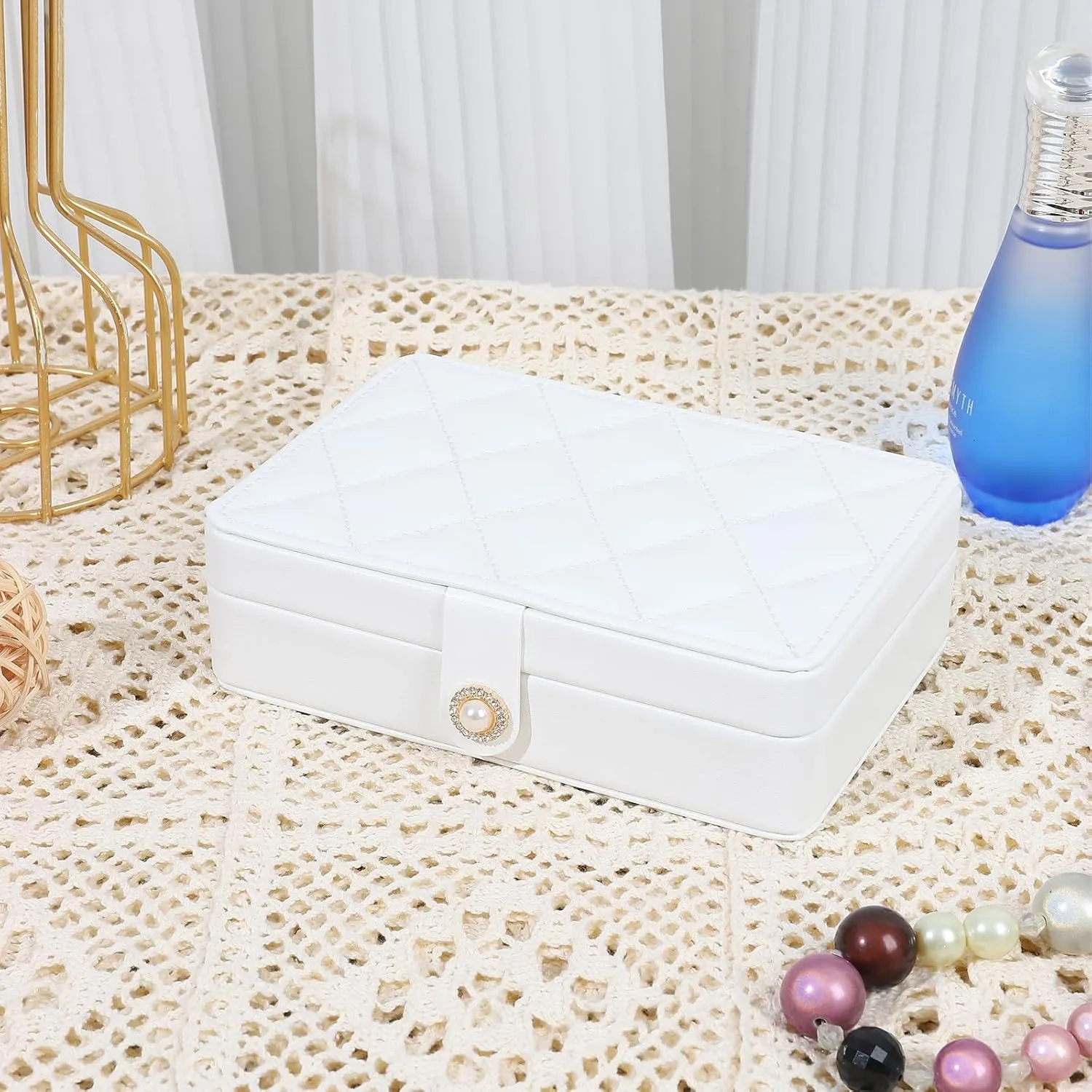 Portable Jewelry Box, 2 Layer Small Travel Jewelry Box for Women and Girls, Mini Leather Jewelry Organizer for Necklaces, Bracelet, Earrings and Rings Gift for Her (white)