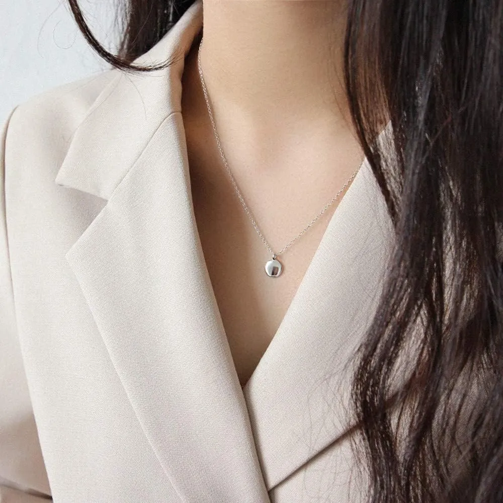 Round Gold Coin Pendant Necklace for Women Girls 925 Sterling Silver 18K Gold Plated Simple Small Full Moon Minimalist Geometric Disk Circle Chain Delicate Choker Jewelry BFF Fashion Gifts Box