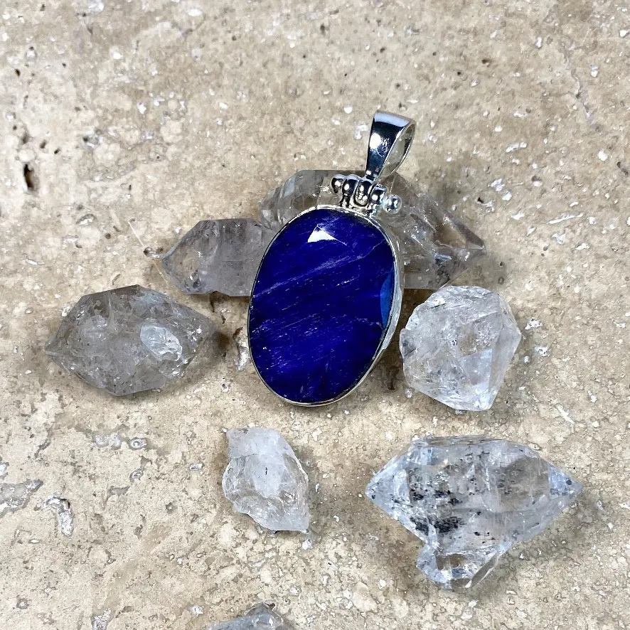 Sapphire Quartz Oval Pendant - Grace