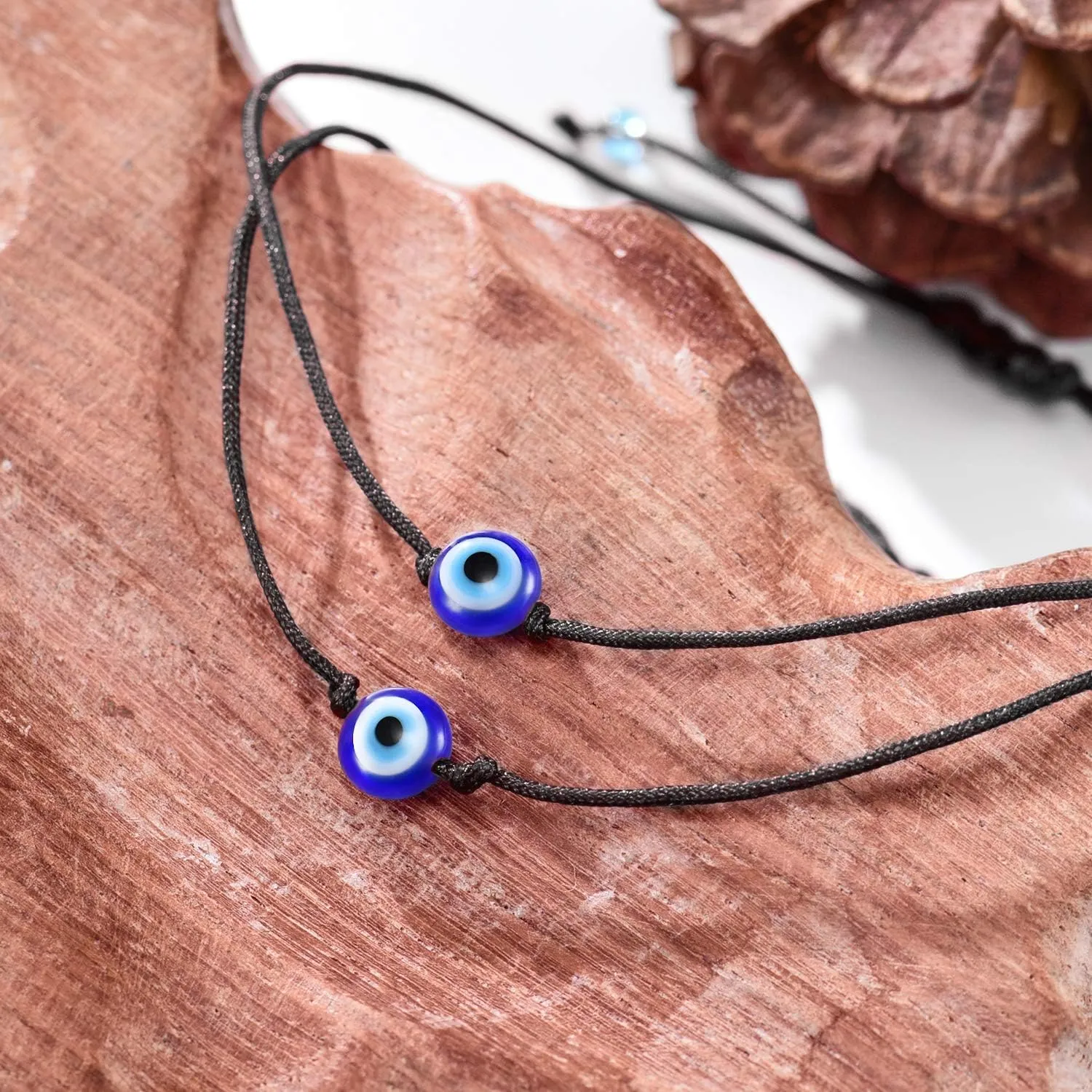 Shonyin Handmade Evil Eye Bracelets Set with Card Red String Bracelet Kabbalah Protection Luck Amulet for Women Men Family Friends