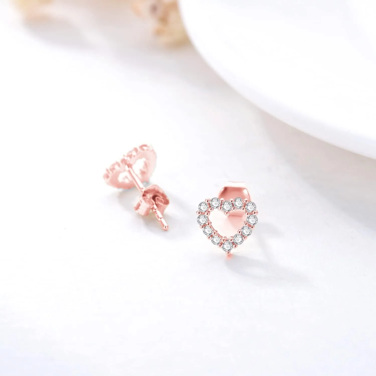 SISGEM 14K Real Gold Heart Stud Earrings for Women,5A Cubic Zirconia Love Heart Studs Fine Jewelry for Mom Girls Wife Best Birthday Gift 7.5 mm