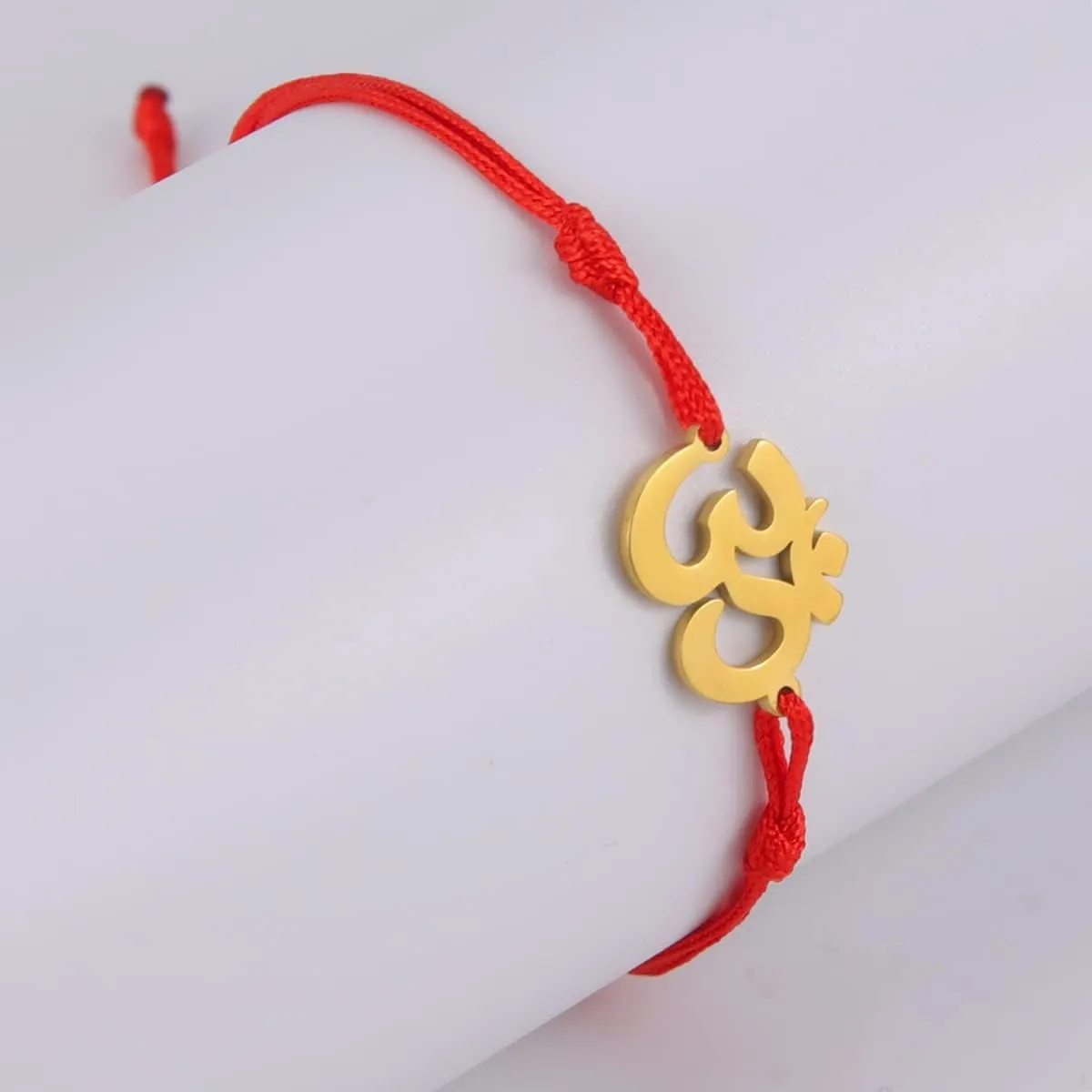 UNIFT Om Bracelet For Men & Women Stainless Steel Hindu Symbol Om Amulet Bracelets Charm Yoga Adjustable Bracelet Hypoallergenic Jewelry