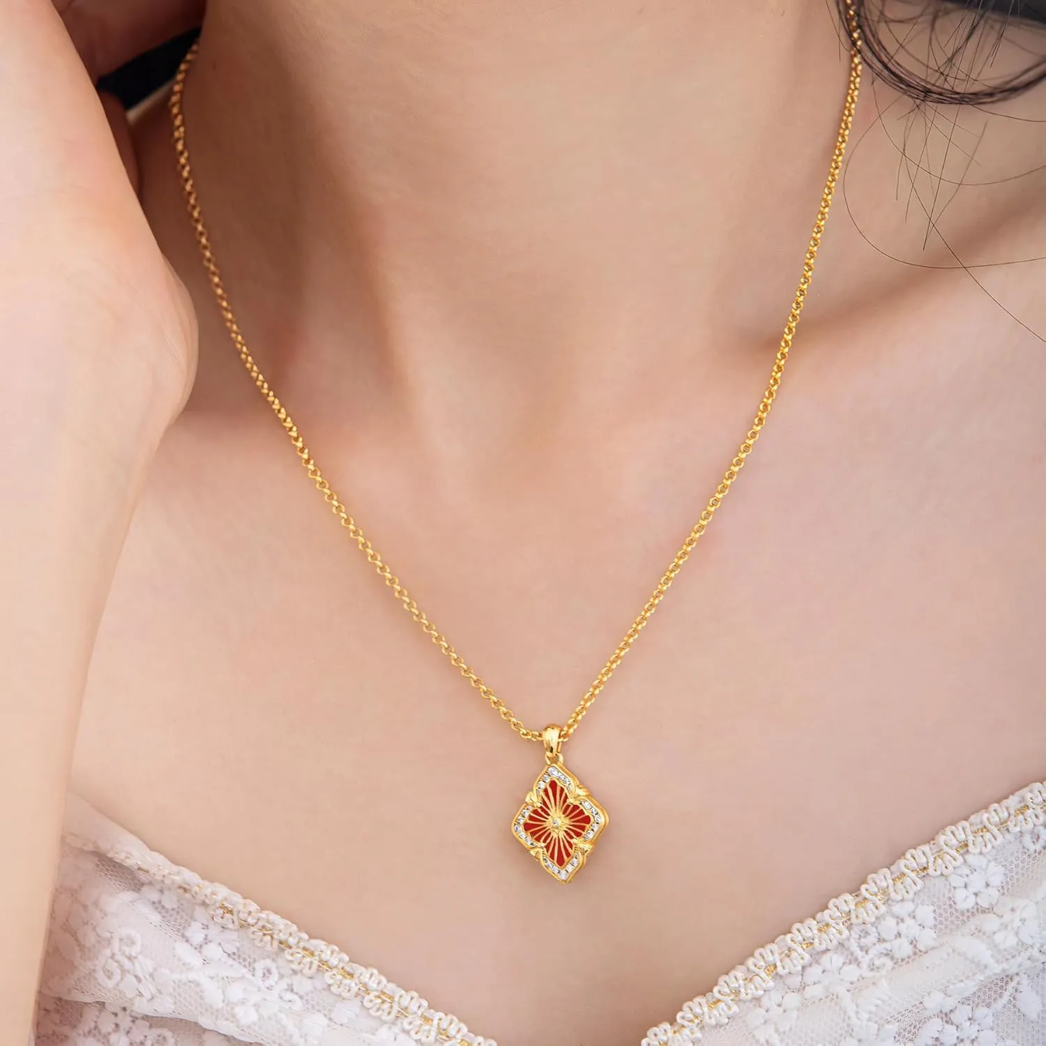 Vintage Jewelry for Women, Double-Sided Gold Clover Necklace 18K Plated with Gemstone, Mother of Pearl Inlaid, Vintage Necklace Set