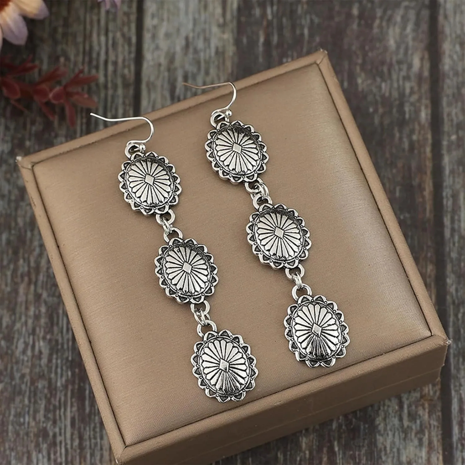 Western Earrings Outfit for Women Oval Silver Earrings Dangle Turquoise Western Jewelry Country Concert Outfits for Women Dress