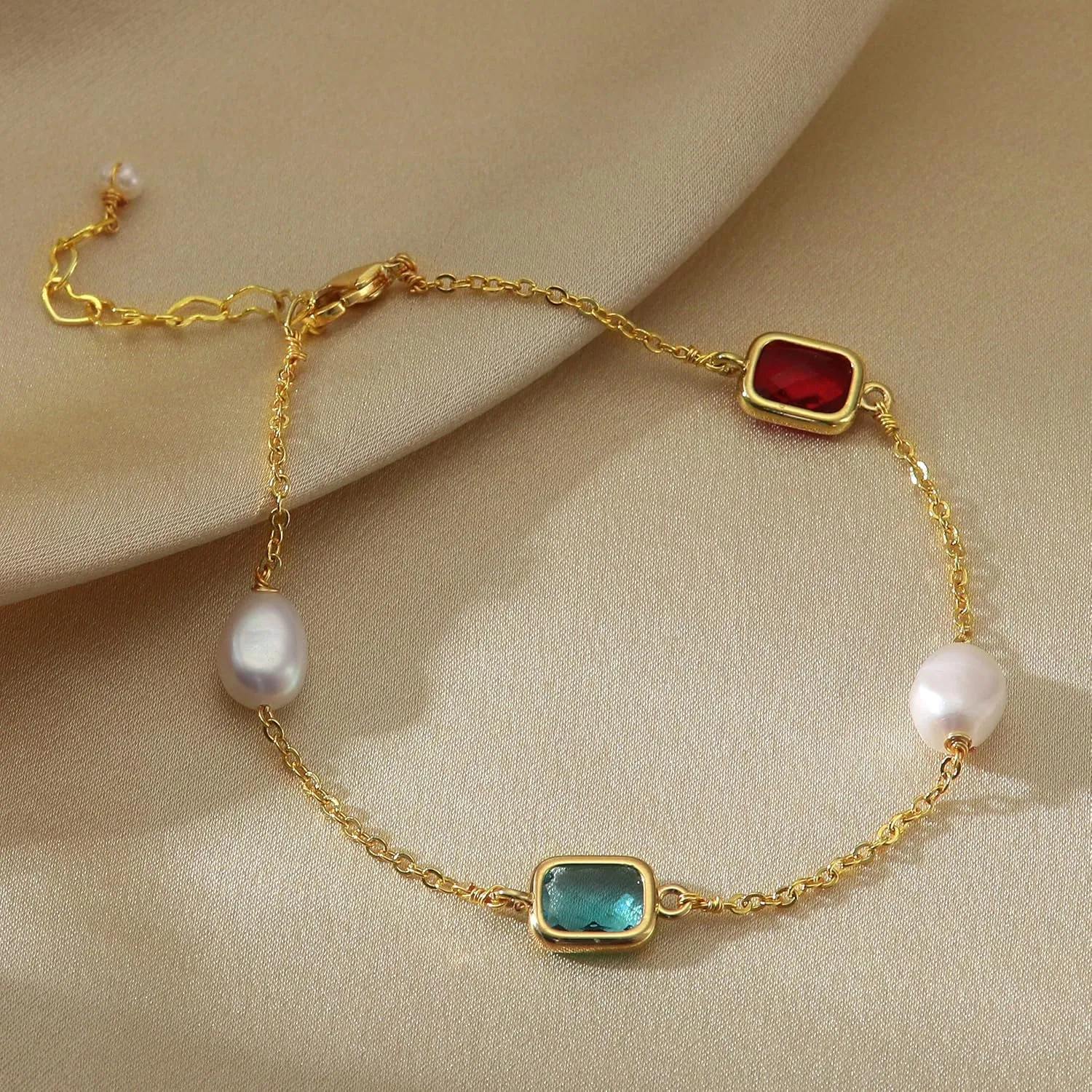 XYJZXY Gold Pearl Bracelet for Women 18K Gold Plated Pearl Link Bracelet Adjustable Cubic Zirconia Bracelets